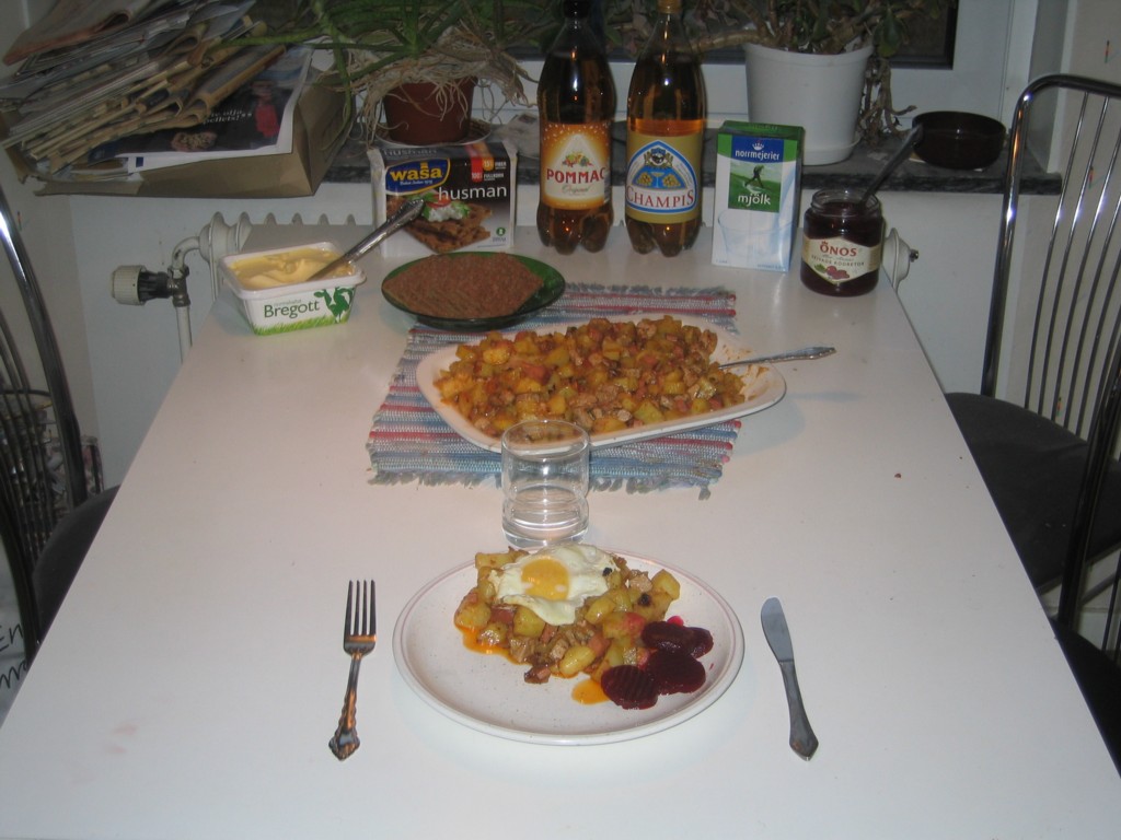 En bild som visar bordsservis, mltid, mat, mbler

Automatiskt genererad beskrivning